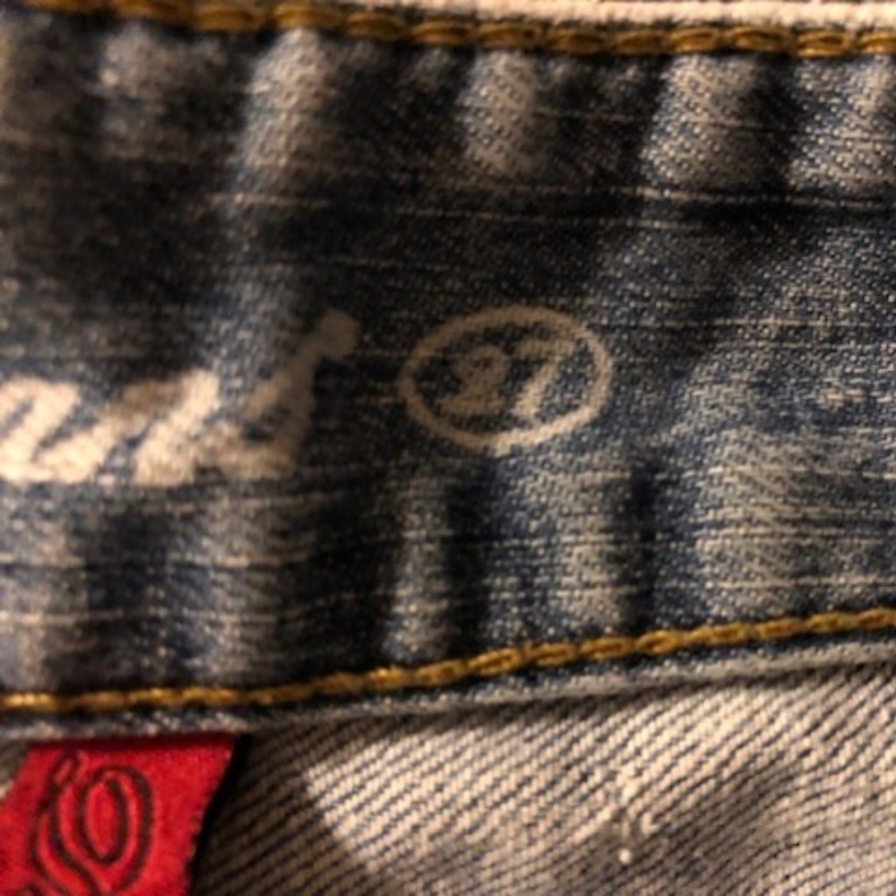 Guess Ripped Jeans - Picture 2 of 7